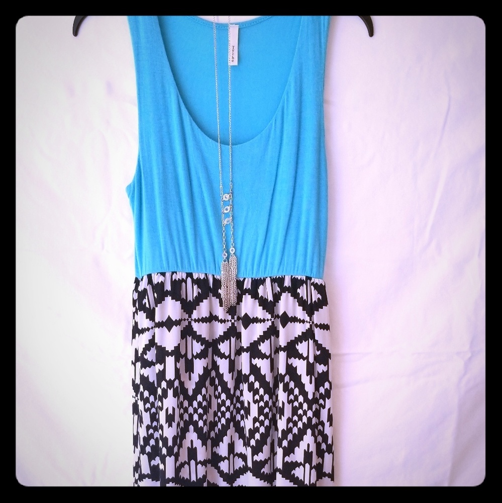 TWO TONE DESIGN MAXI DRESS